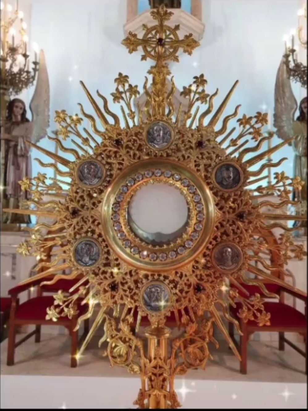 Divina Misericordia - Oh Hostia Santahermosura Sin Igual