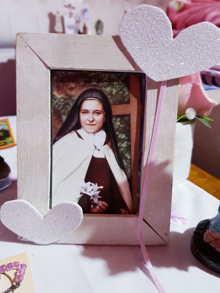 Santa Teresita del Niño Jesús - Gracias Por Tu Inmenso Amor A Dios Desde Tu Pequenez Tu Eres 1