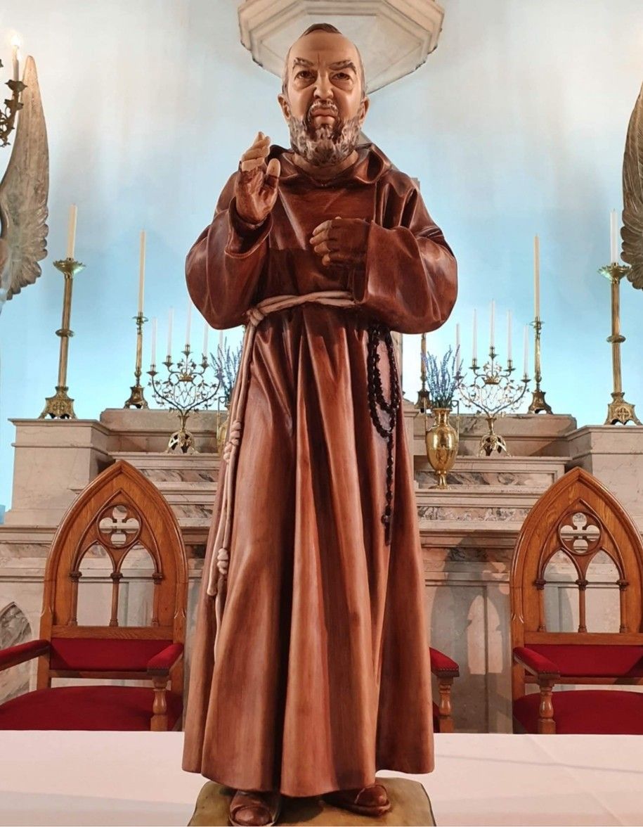 Santo Padre Pío - Admi 1